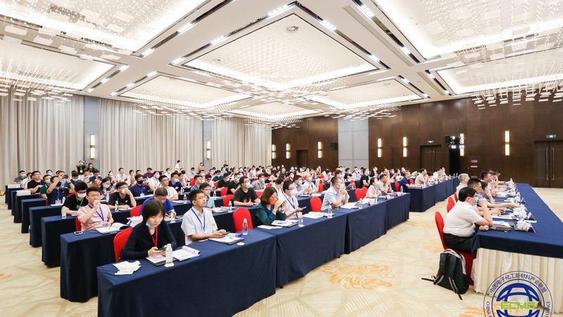 化工原料与化学试剂：两者的本质区别与运用